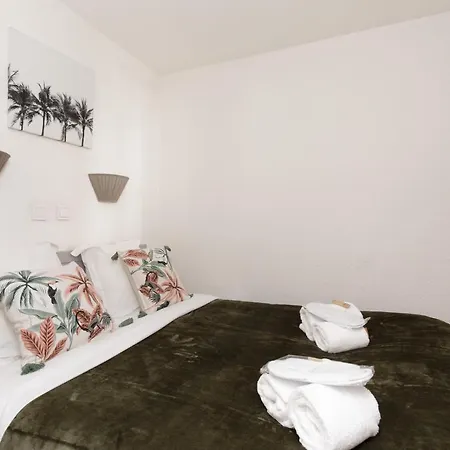 Zahara 123 Yourhosthelper Appartement